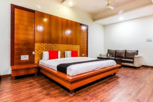 Hotel Mandakini Plaza Kanpur Esterno foto